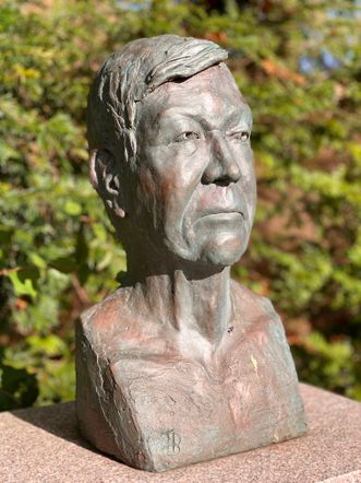 Bronzeskulptur af Valdemar Birn 1933-2008